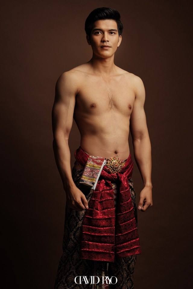สุรศ เมืองแก้ว.