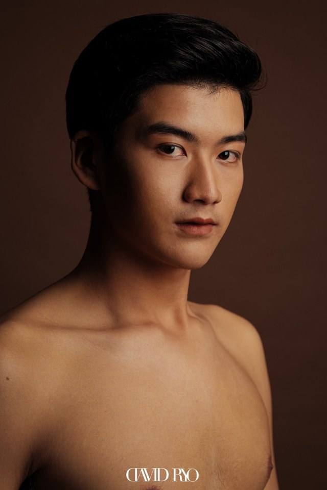 สุรศ เมืองแก้ว.