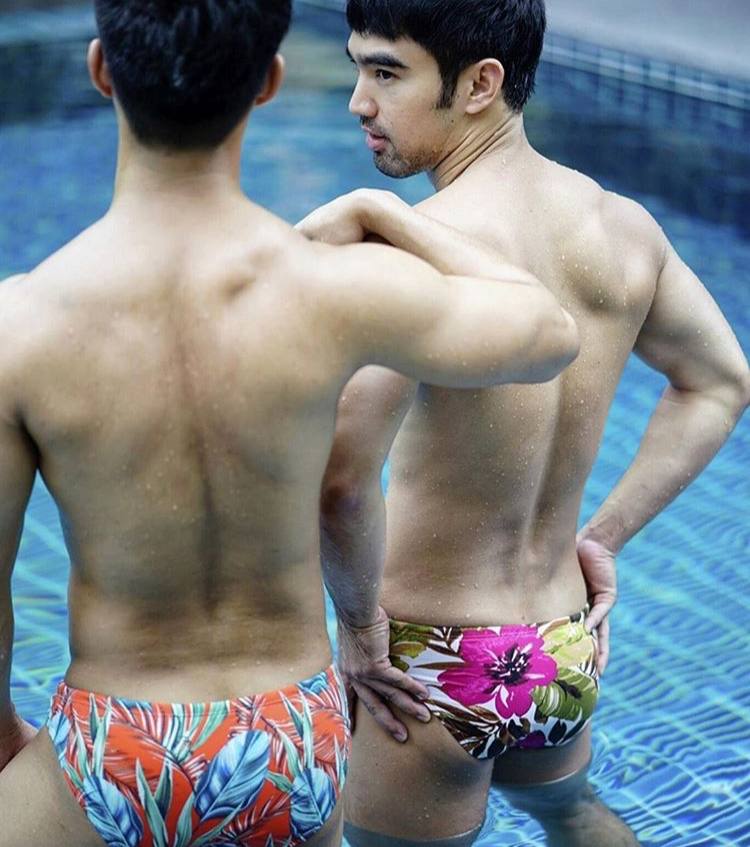 ถอดโชว์เรือนร่าง 2573