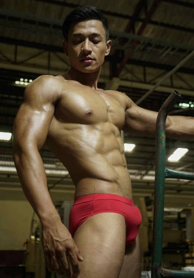 หนุ่มหล่อขึ้นปก 415.2