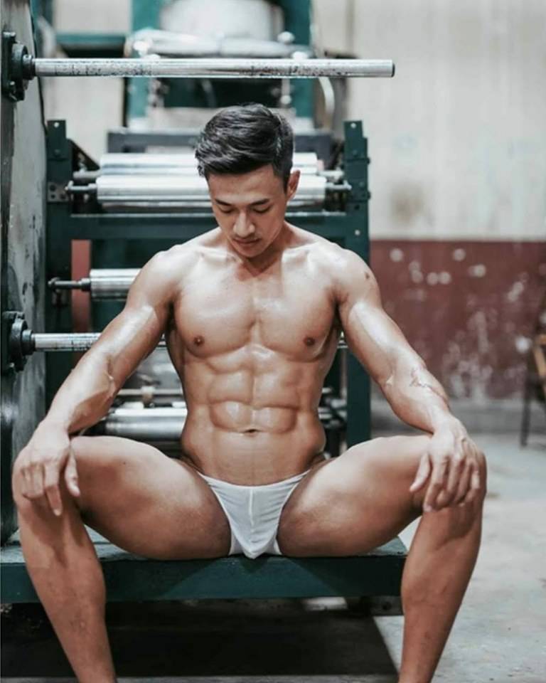 หนุ่มหล่อขึ้นปก 415.2