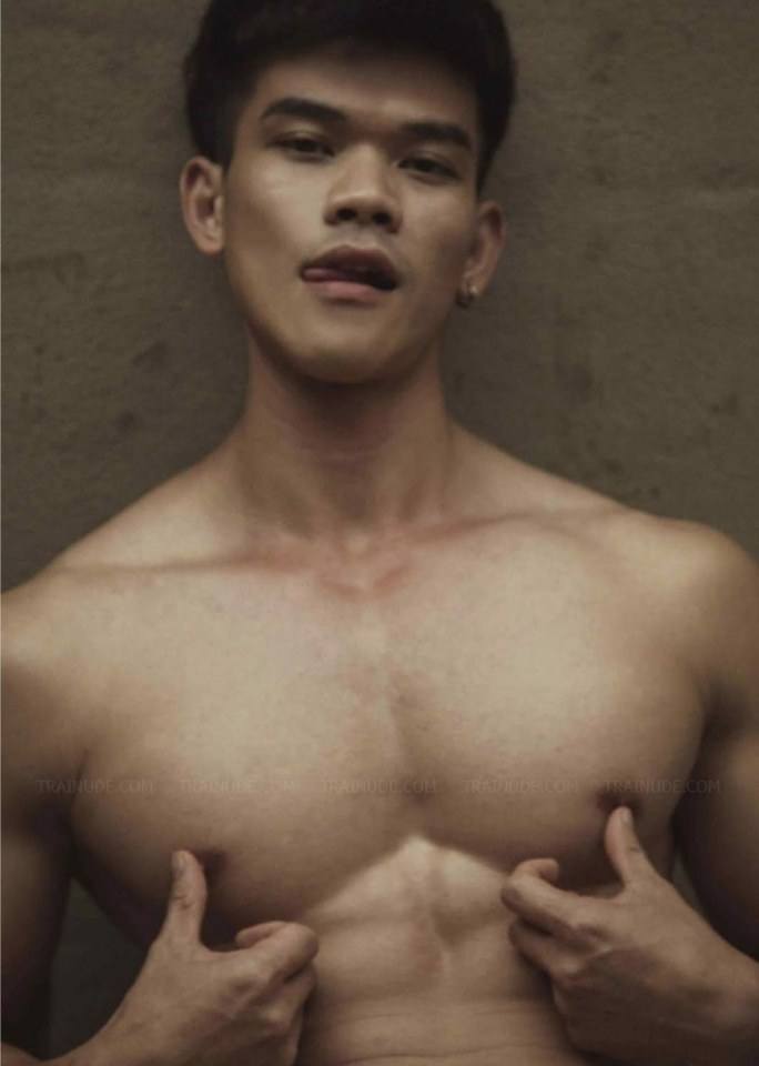 หนุ่มหล่อขึ้นปก 417