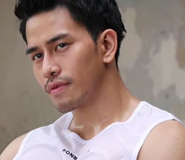 HOT..(ฟิน)