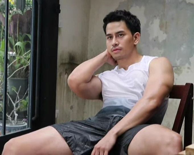 HOT..(ฟิน)