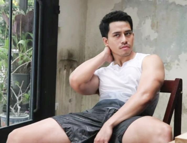HOT..(ฟิน)