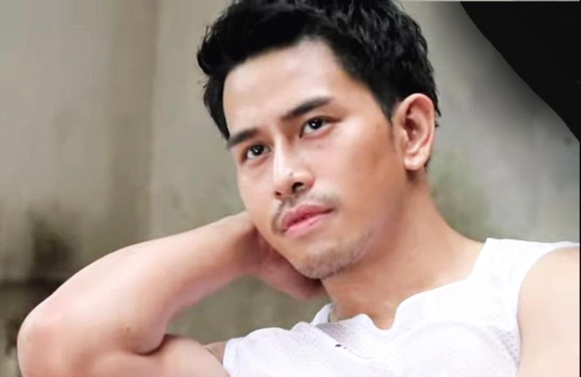HOT..(ฟิน)