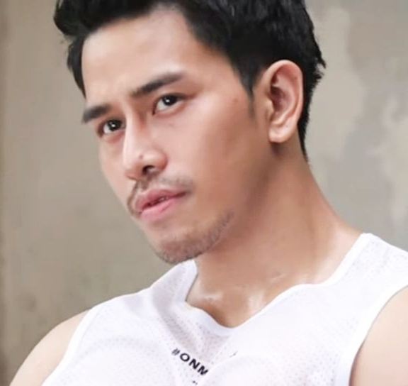 HOT..(ฟิน)