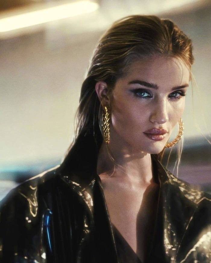 Rosie Huntington Whiteley @ Harper's Bazaar Greece December 2019
