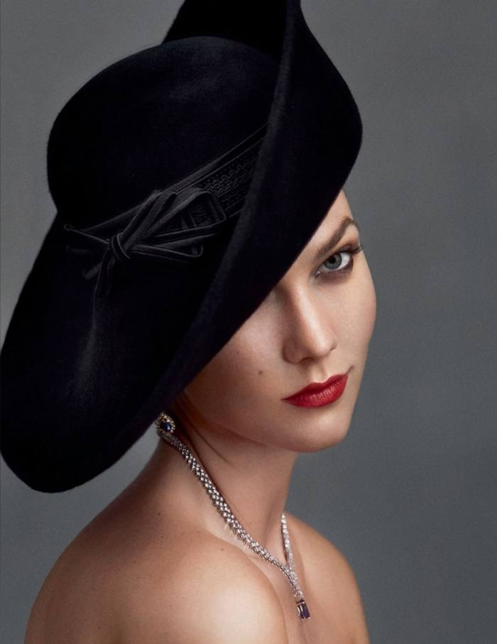 Karlie Kloss @ Vogue Espa&ntilde;a December 2019