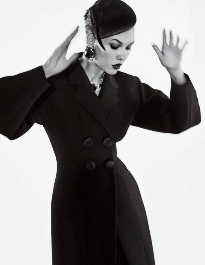 Karlie Kloss @ Vogue Espa&ntilde;a December 2019