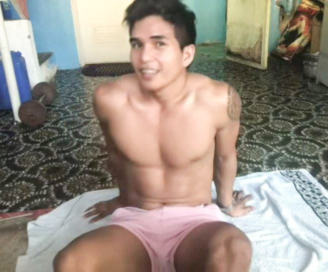 ชายพม่า..น่าฟัด