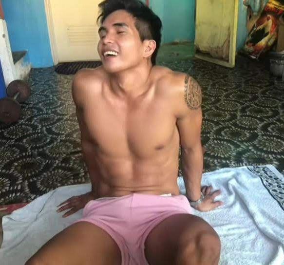 ชายพม่า..น่าฟัด