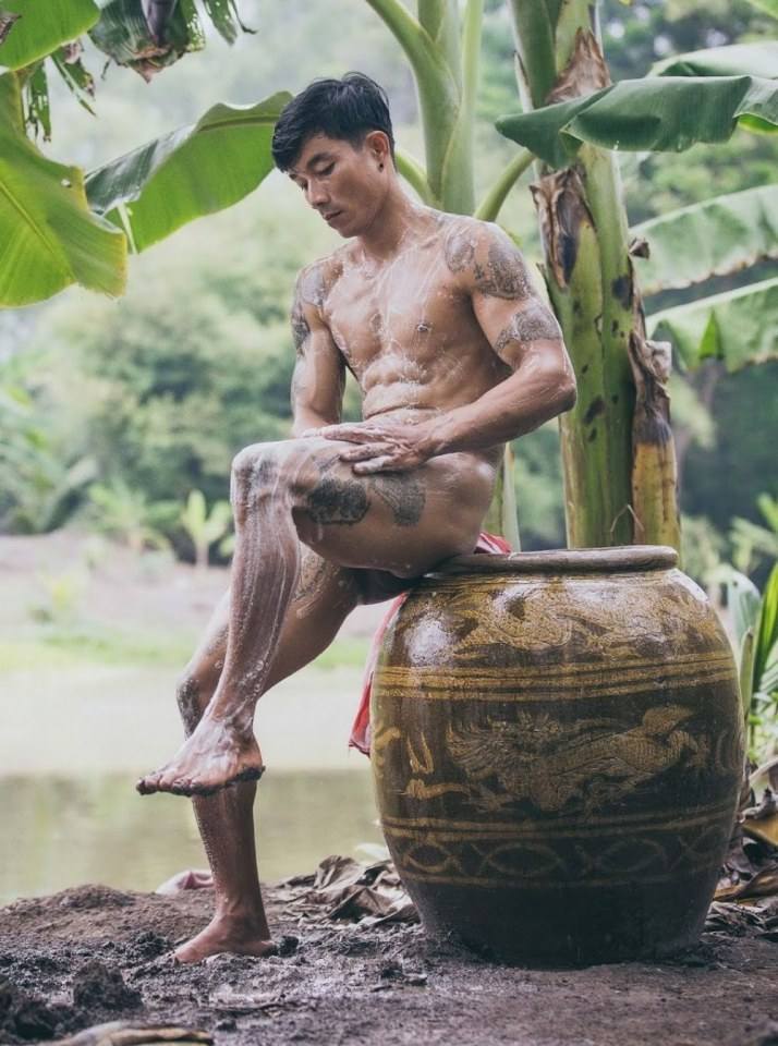 หนุ่มหล่อขึ้นปก 443.1