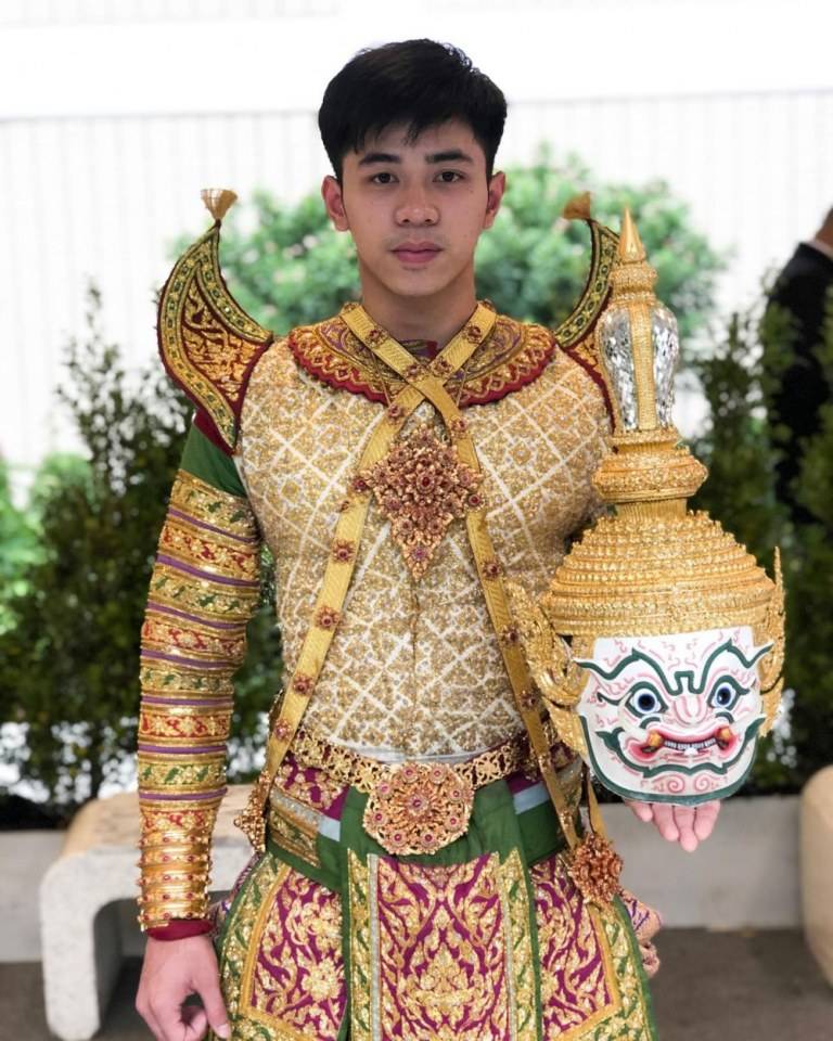 เปิดวาร์ป นักแสดงโขน หนุ่มหล่องานดีคนนี้
