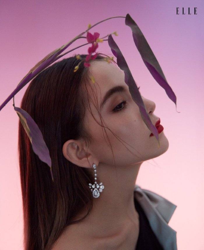 Hannah Quinlivan @ ELLE Singapore December 2019