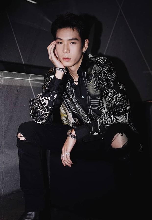 เปิดวาร์ปความหล่อตี๋!! เจเจ กฤษณภูมิ หรือ ท็อป ไดอารี่ตุ๊ดซี่ส์