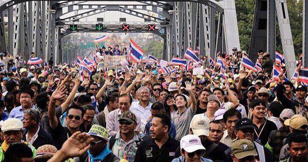 ชุมนุมใหญ่.