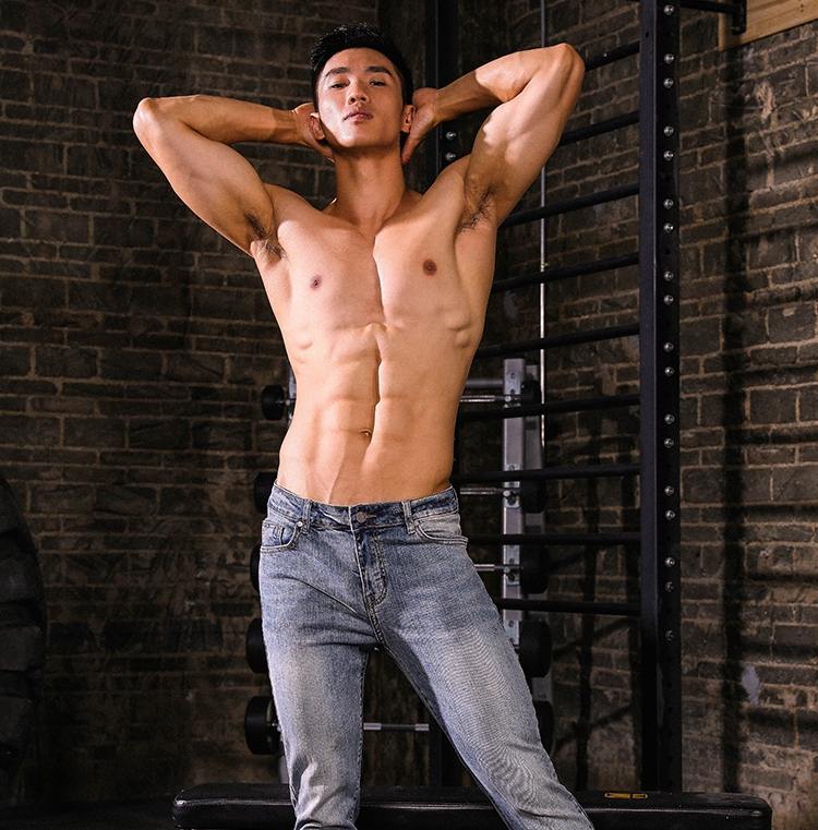 MEN HUNKS 9