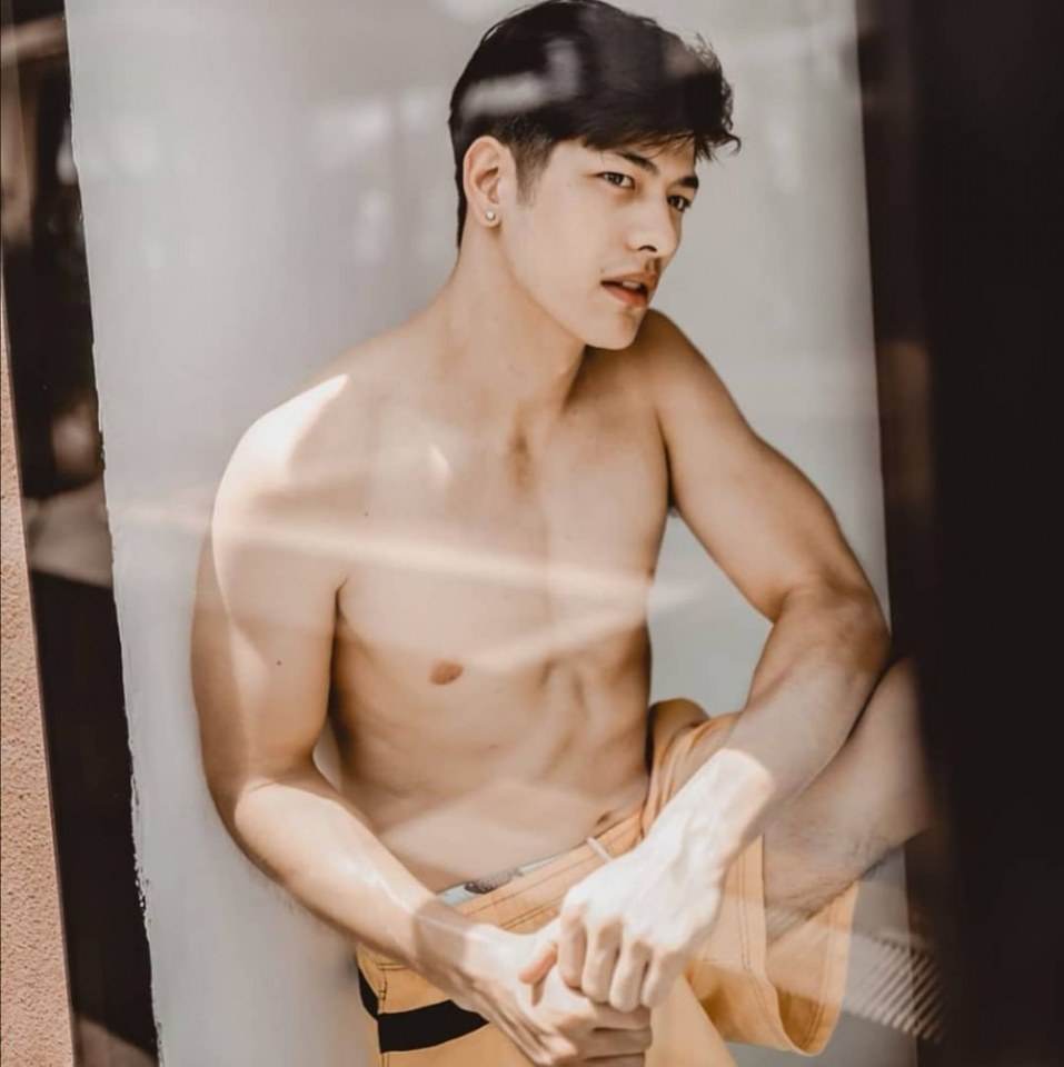 "Luke Plowden" เขาหล่อ เขาหล่อมาก