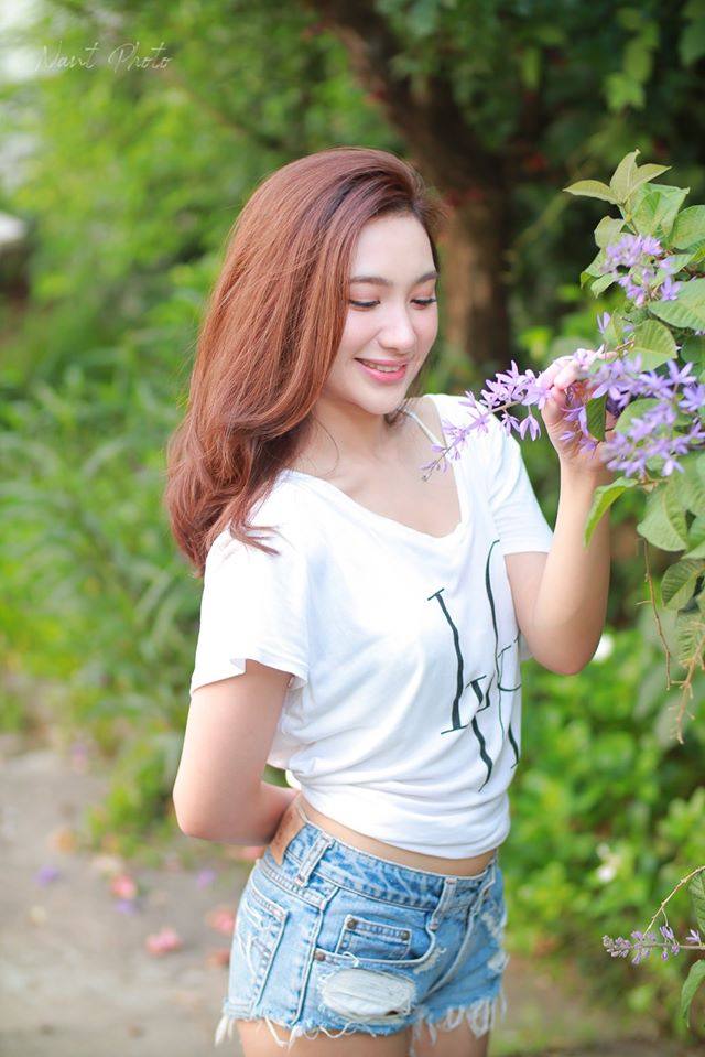 Narumon Chauyuksa ใสๆ