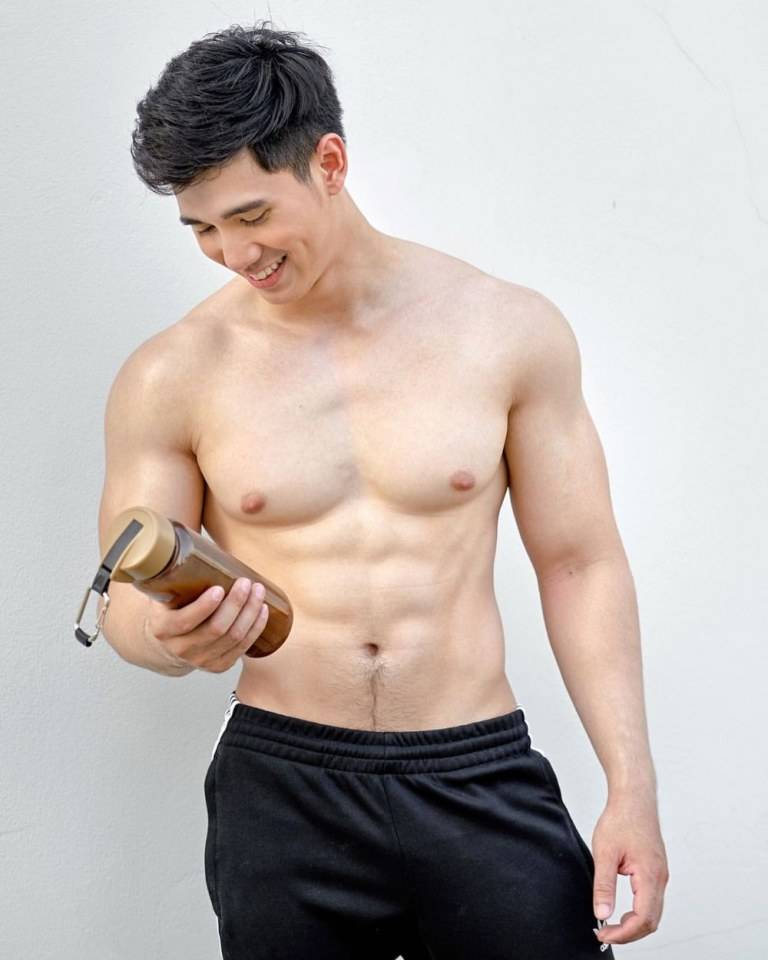 "เพียว พีระวัฒน์" เขาหล่อ เขาหล่อมาก