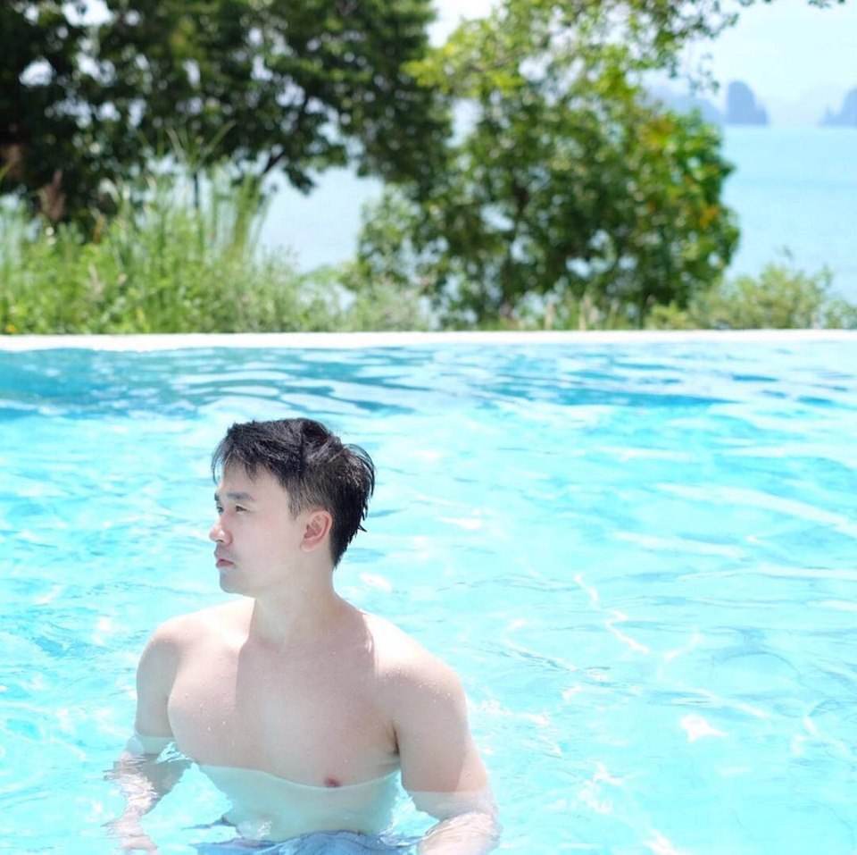 ถอดโชว์เรือนร่าง 2578