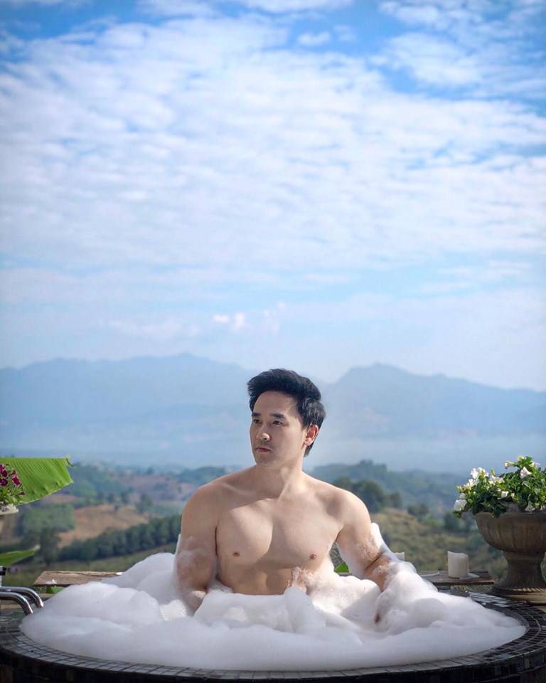 ถอดโชว์เรือนร่าง 2578