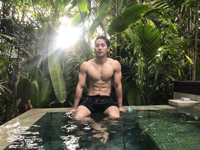 male body 204