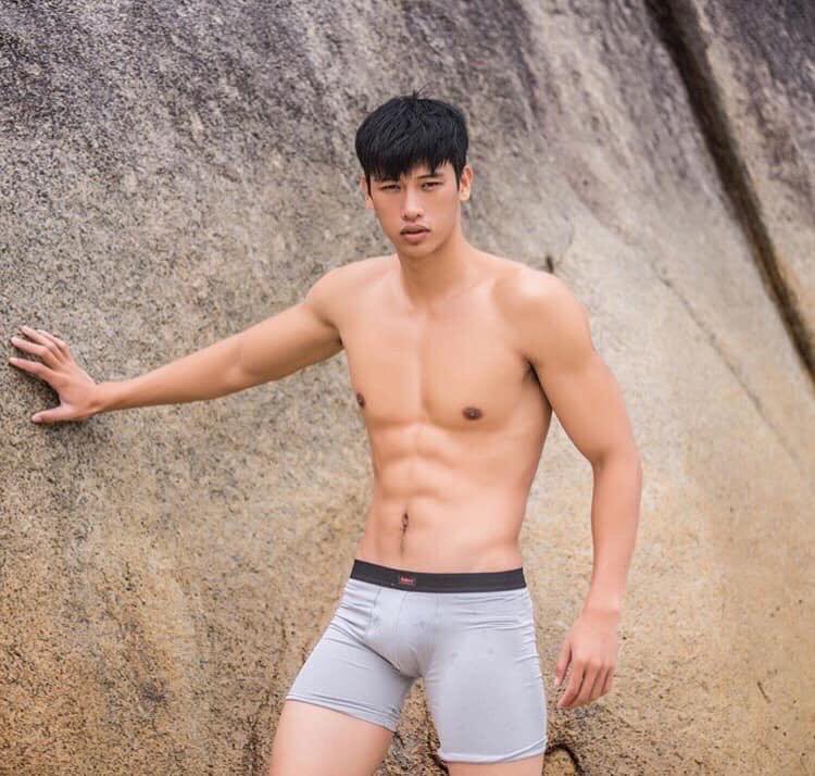 male body 204