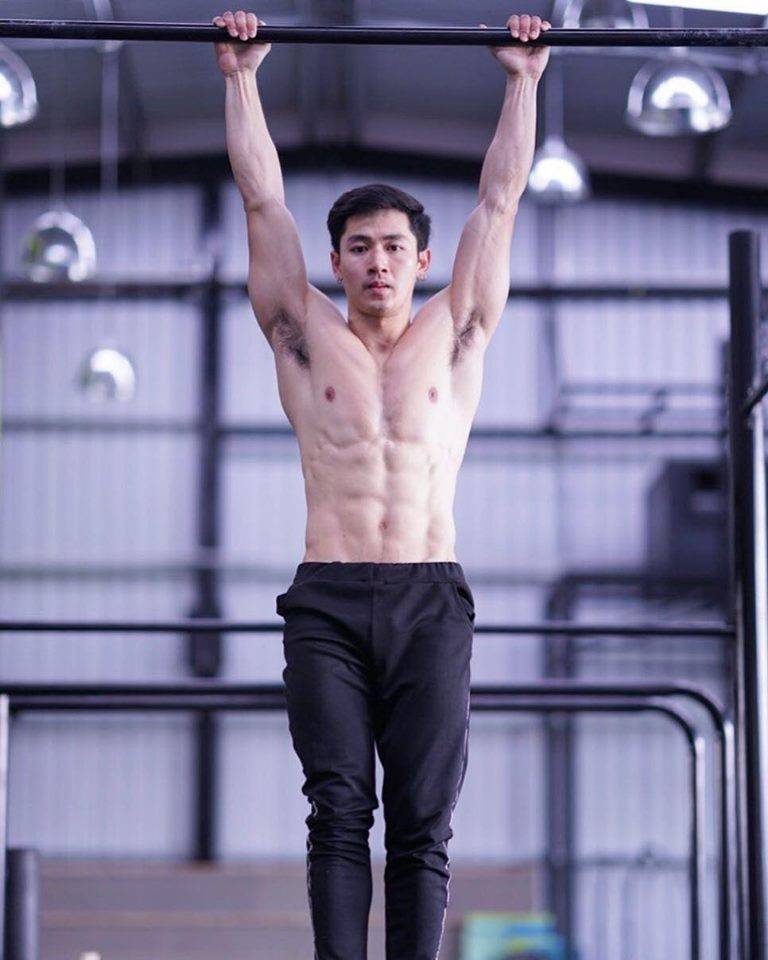 male body 204