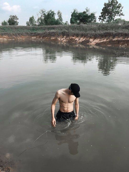 male body 205