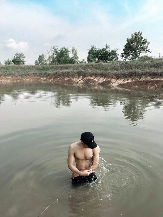 male body 205