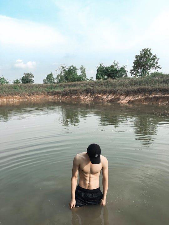 male body 205