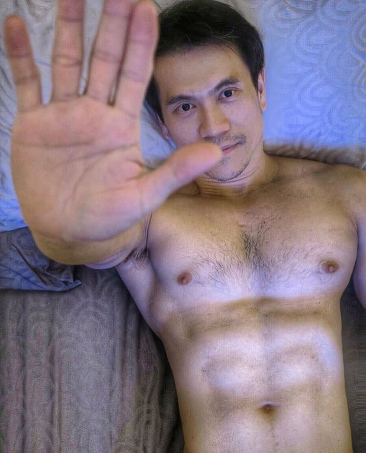 male body 206
