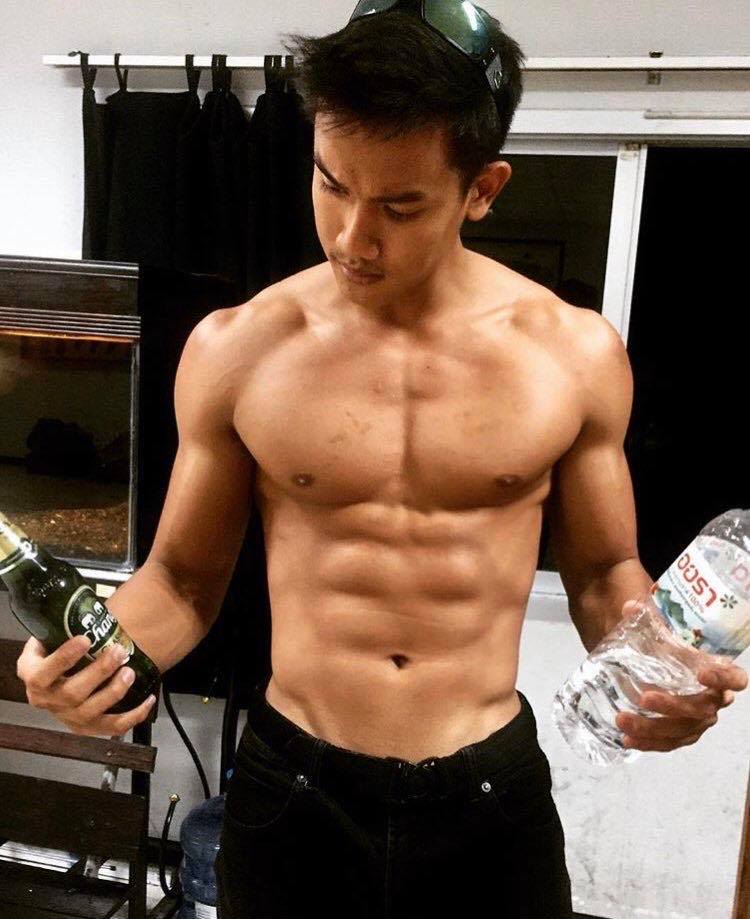 male body 206
