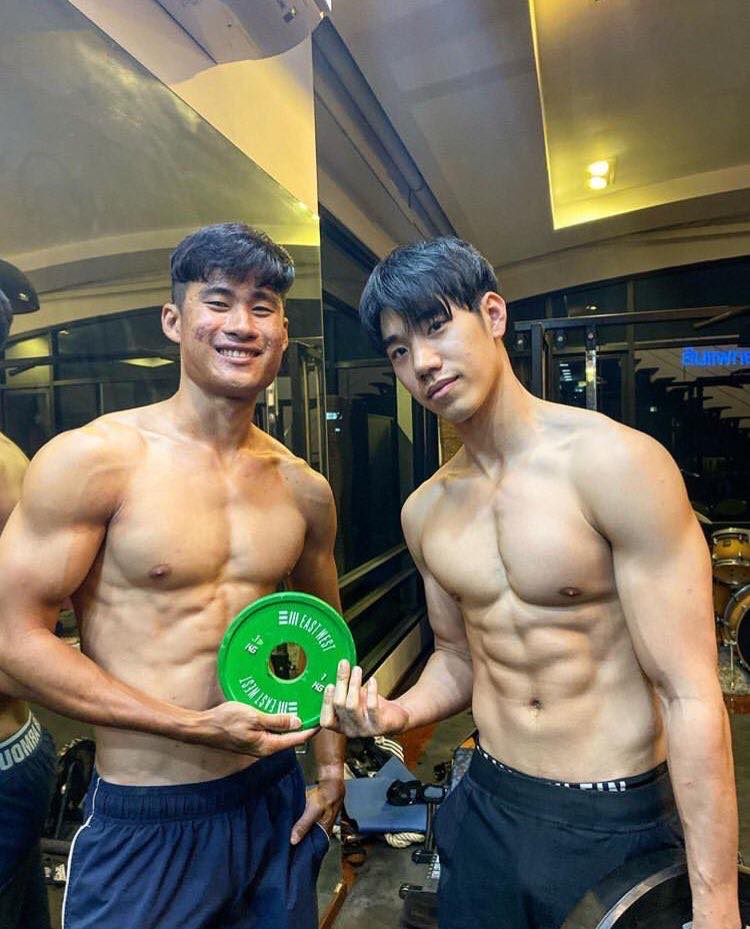 male body 206