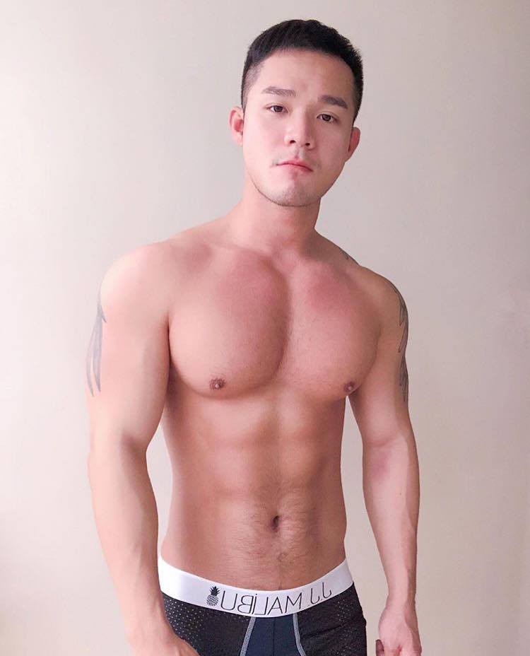 male body 206