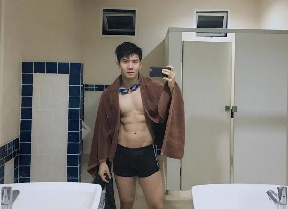 อยากได้เขาวันปีใหม่ #FF4040