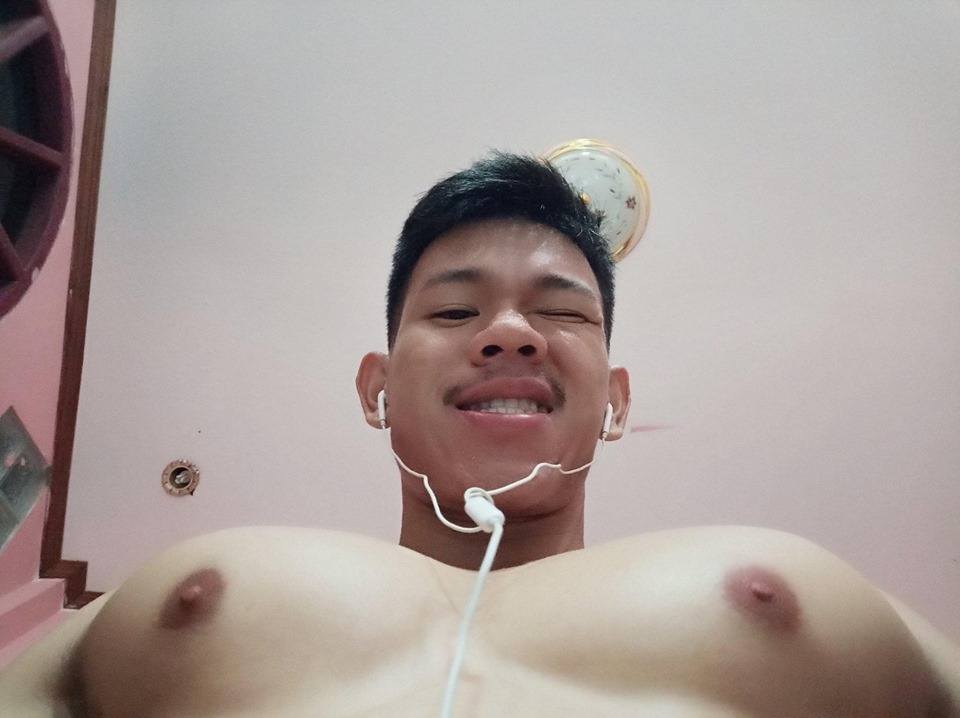 แนบกายข้ามปี #A78D84