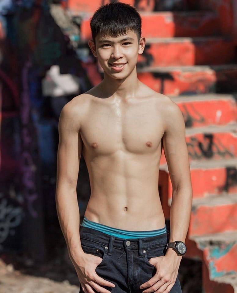 เป็นของเธอทุกคน #40E0D0