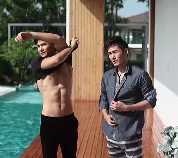 ถอดพร้อมกัน..