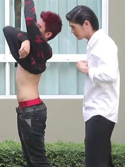 ถอดพร้อมกัน..