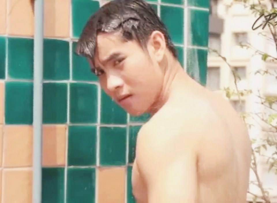รายที่สอง action.