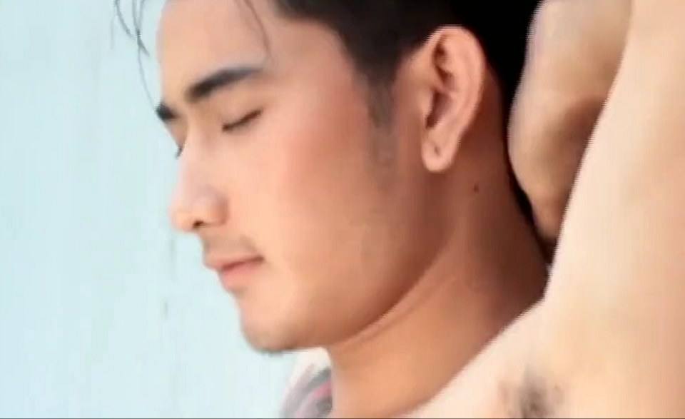 รายที่สอง action.