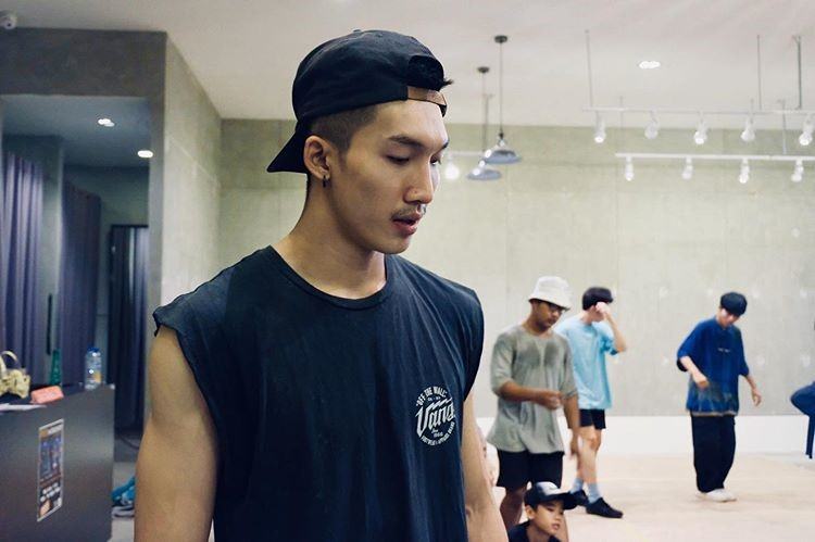 กรุบกริบ น่ากิน (วาร์ปอยู่ข้างในจร้า)