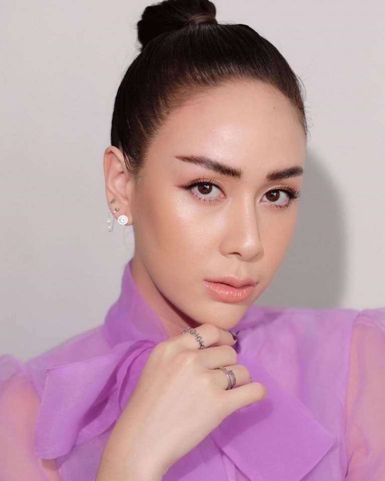 ฝ้าย เวฬุรีย์