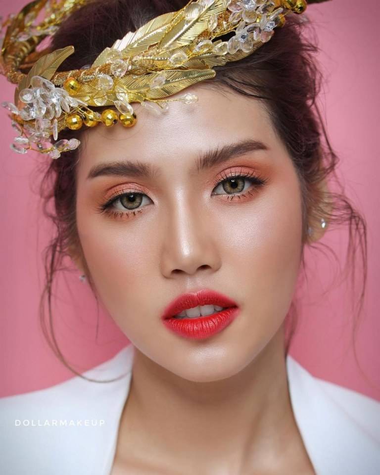 พลอย  วรางคณาง