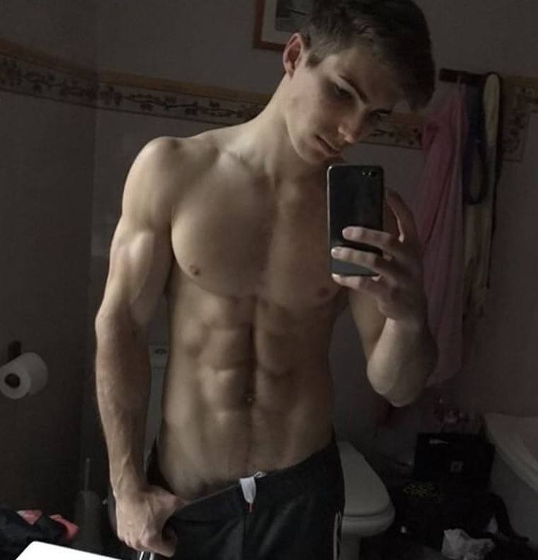 male body 208