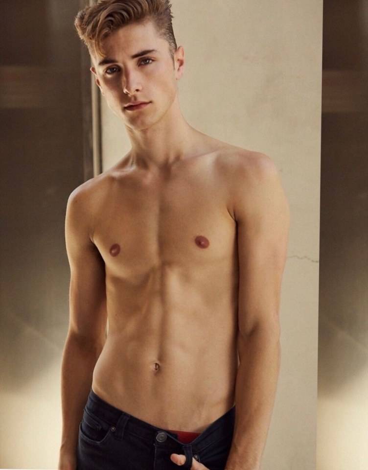 male body 208