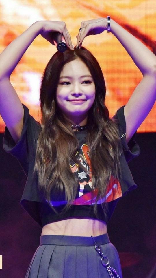 คุณเหมาะกับใครในblackpinkที่จะเป็นดาราไปตามกัน